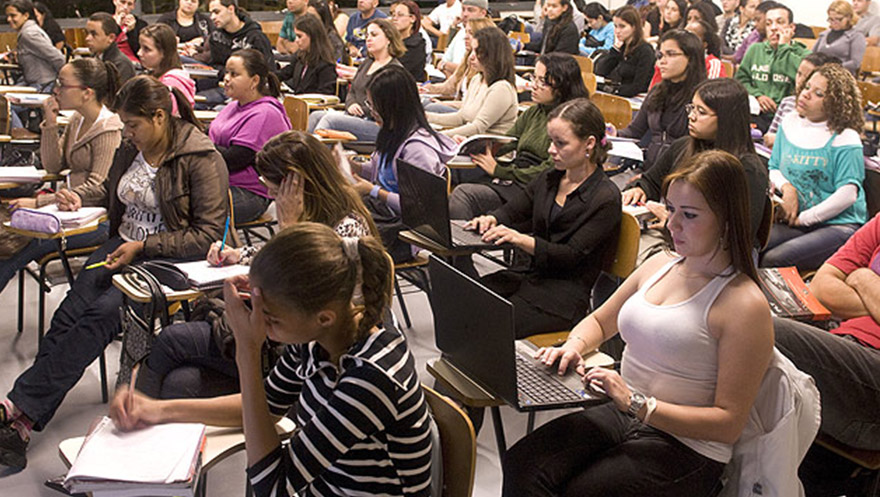 Ser Educacional reage e volta a negociar com Estácio